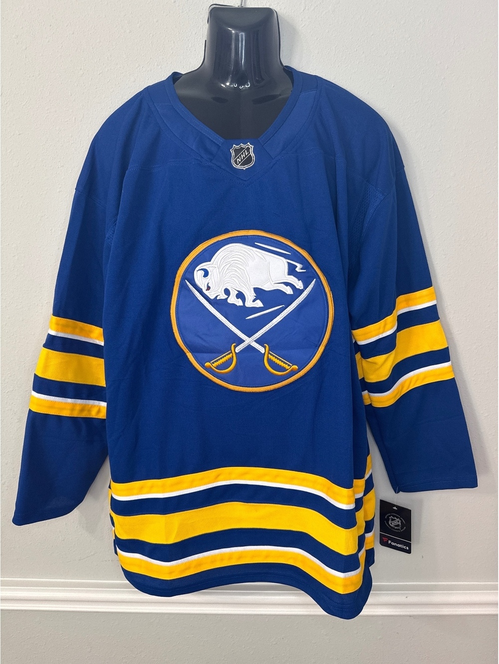 Buffalo Sabres Jersey Size Men’s XL